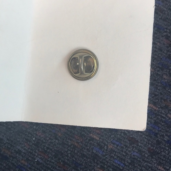 Moms Gold Flower Bird Pin Brooches - Picture 4 of 4